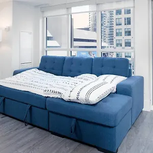 Chic 1-br Condo; Parking Included; Downtown Core Apartment